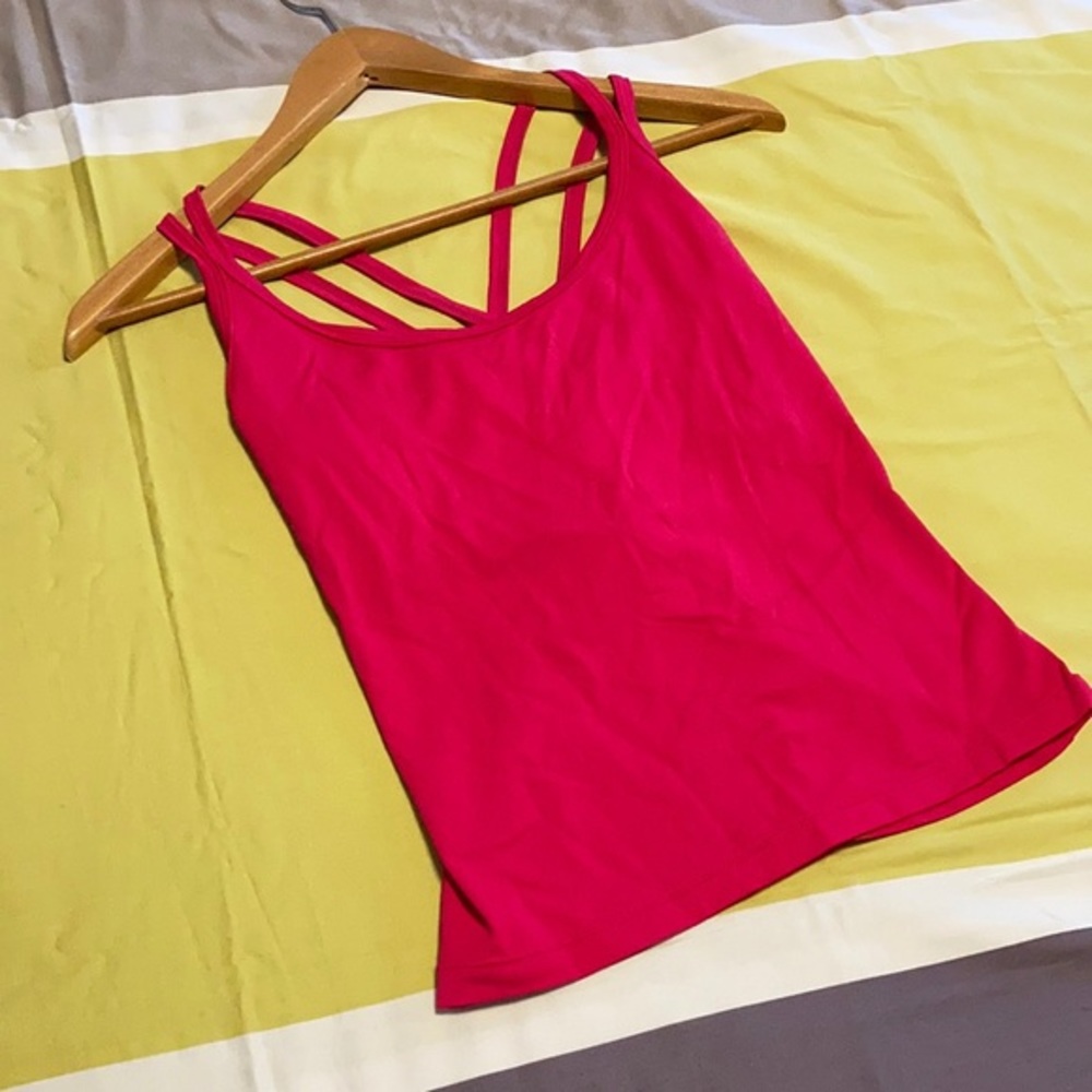 4/$20 UO Racerback Exercise Shirt Medium Hot Pink